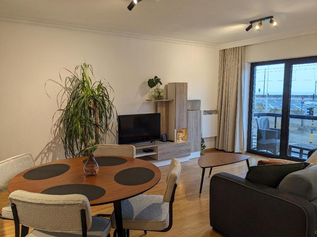 Vista Linda, Leuk Appartement Vlak Bij Zeedijk En Strand Остенде Екстер'єр фото